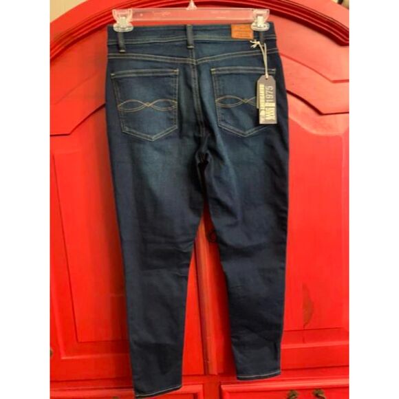 NWT Americanino Italy Sze 10 Dark Blue Jeans High Rise Skinny Fit Denim Giftable - Picture 1 of 2
